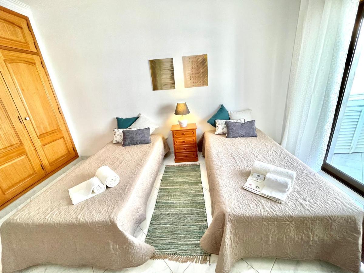 Atlantico View - Beach Front - Quarteira Luaran gambar